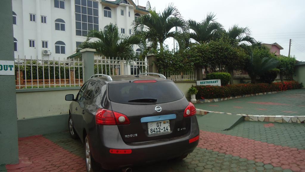 Wadoma Royale Hotel Kumasi Dış mekan fotoğraf