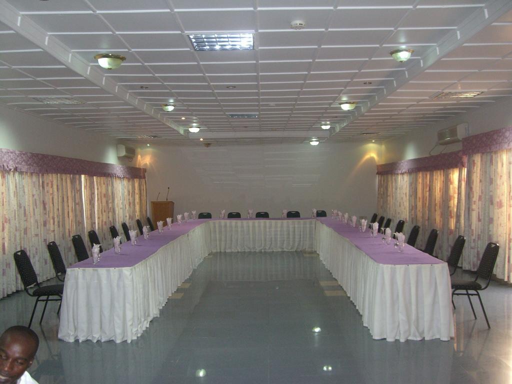 Wadoma Royale Hotel Kumasi Dış mekan fotoğraf